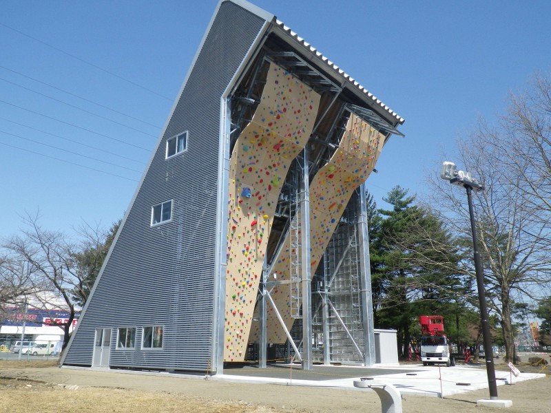《岩手県》岩手県営運動公園 リードウォール