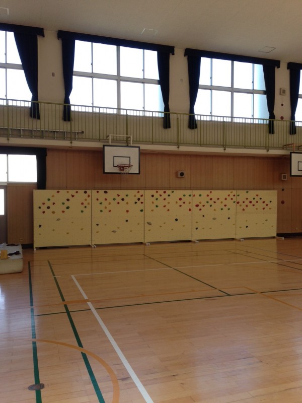≪大阪府≫大阪市立海老江西小学校100周年記念　ボルダーボード
