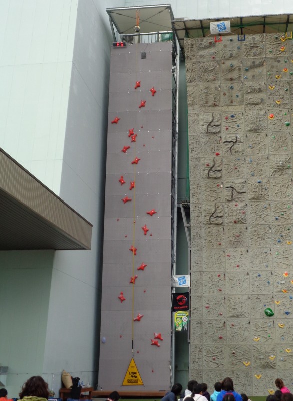 国内初、IFSC公認規格スピードクライミング施設　完成